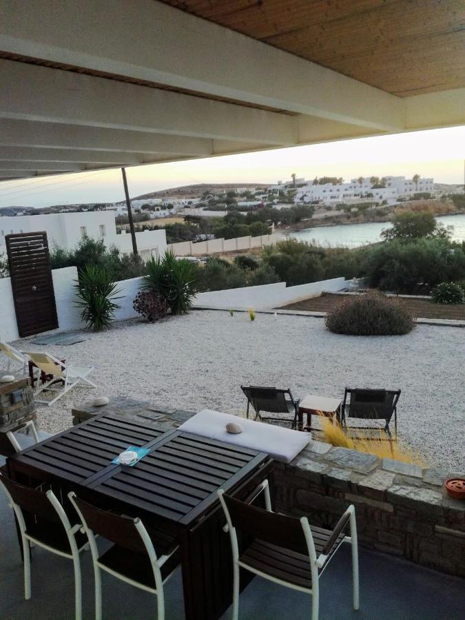 Villa Nesaea Seafront House Parasporos Exterior foto