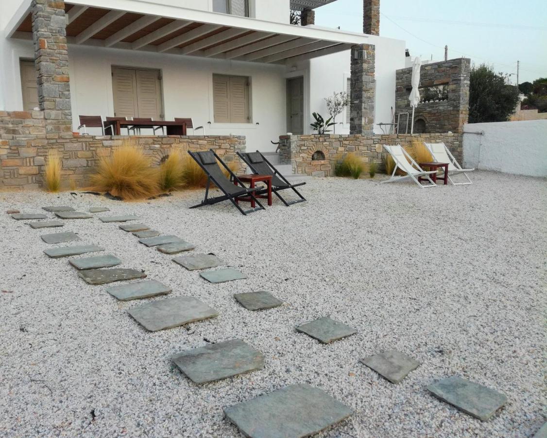 Villa Nesaea Seafront House Parasporos Exterior foto