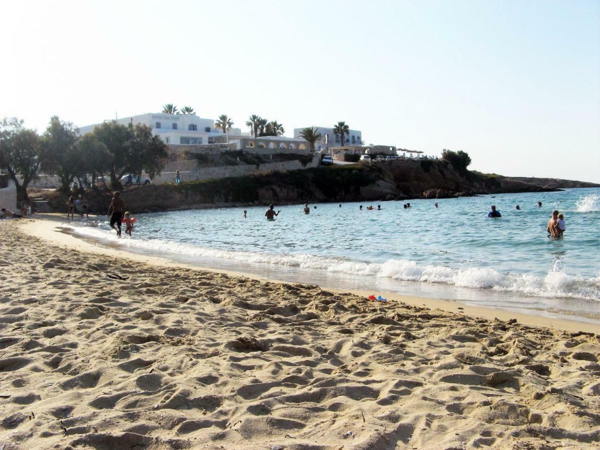 Villa Nesaea Seafront House Parasporos Exterior foto