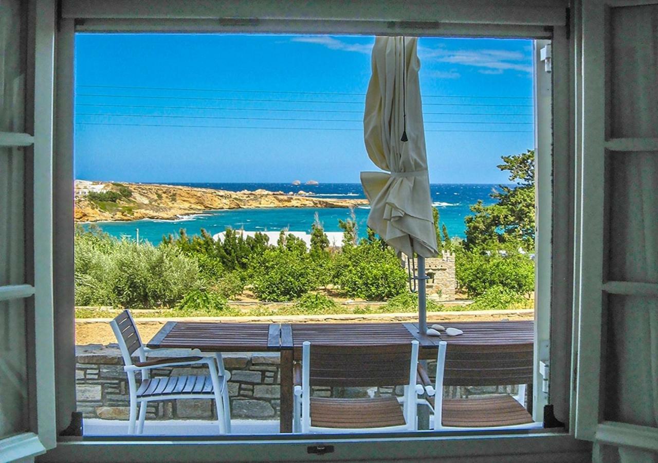Villa Nesaea Seafront House Parasporos Exterior foto