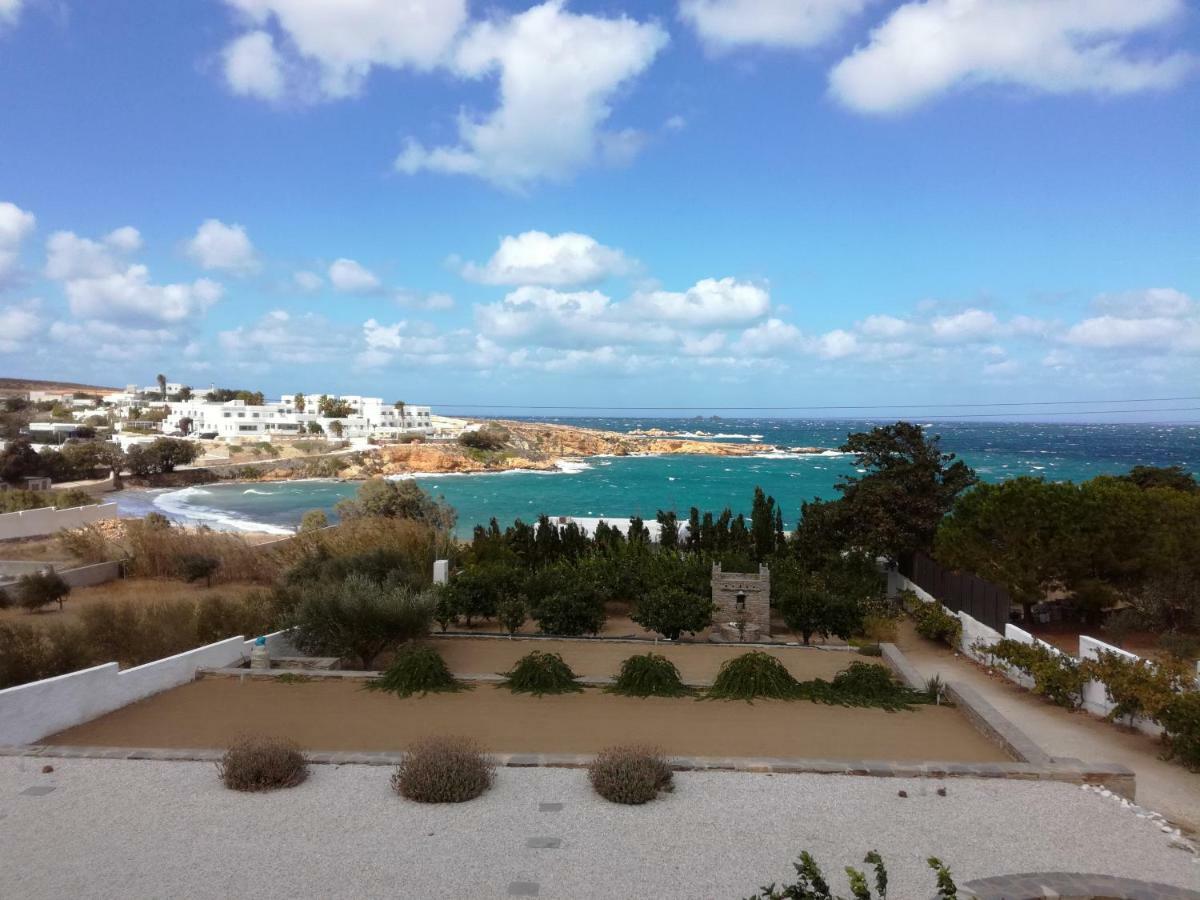 Villa Nesaea Seafront House Parasporos Exterior foto